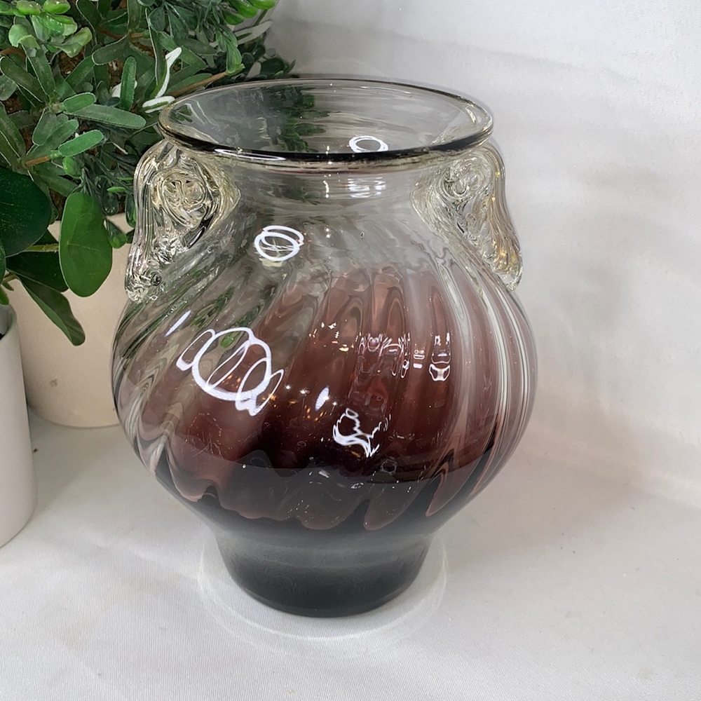 Hand Blown swirled amethyst ombre Glass Vase with 2 Handles
